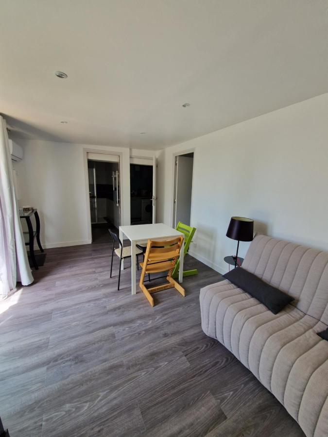 Appartement 2 Pieces Renove Avec Acces Piscine Peymeinade Exterior photo