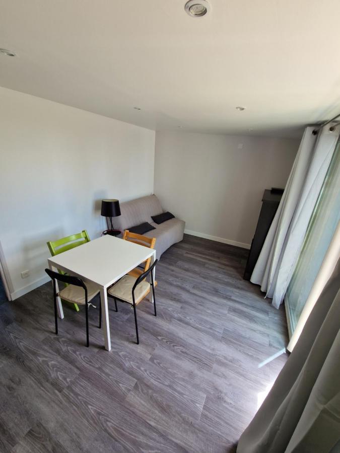 Appartement 2 Pieces Renove Avec Acces Piscine Peymeinade Exterior photo