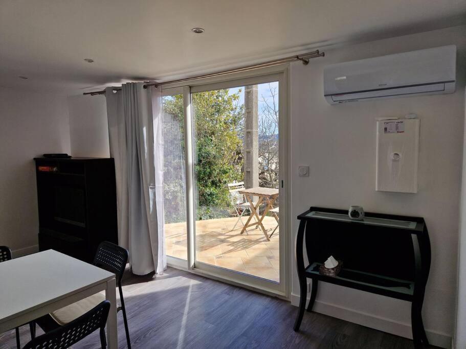 Appartement 2 Pieces Renove Avec Acces Piscine Peymeinade Exterior photo
